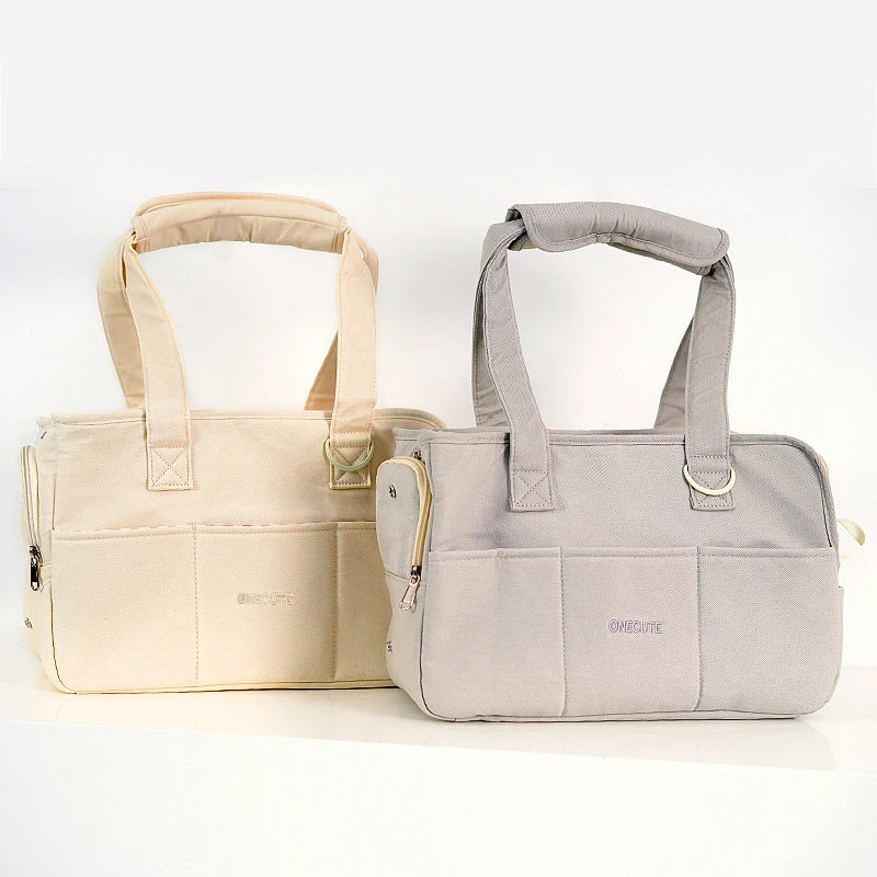 Pets Go Out and Pack Puppies. Portable One-Shoulder Bags Are Suitable for Cats and Small Dogs to Carry Outdoors Than Bears.