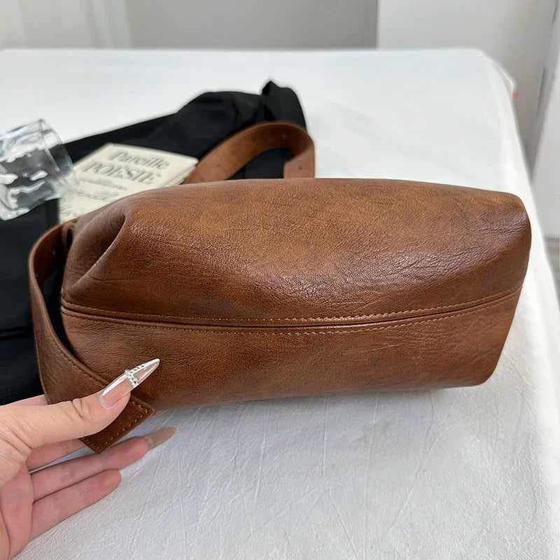 Small Designer Women's Black Bag Simple Retro Crossbody Bags Luxury Pu Leather Female Handbags Pure Color Bucket Shoulder Bags